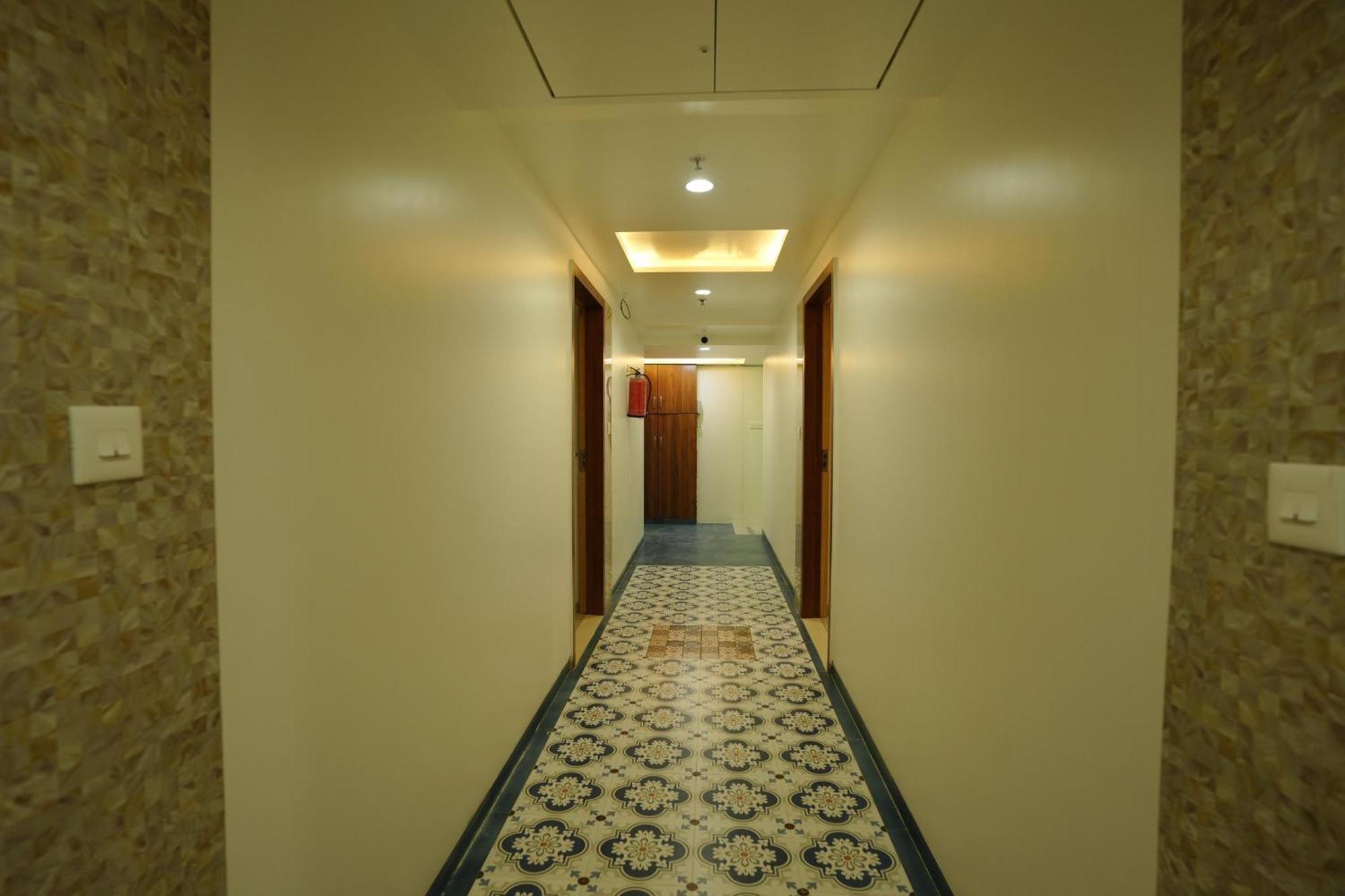 Hotel 6 Seasons, Koregoan Park, Pune Exterior foto